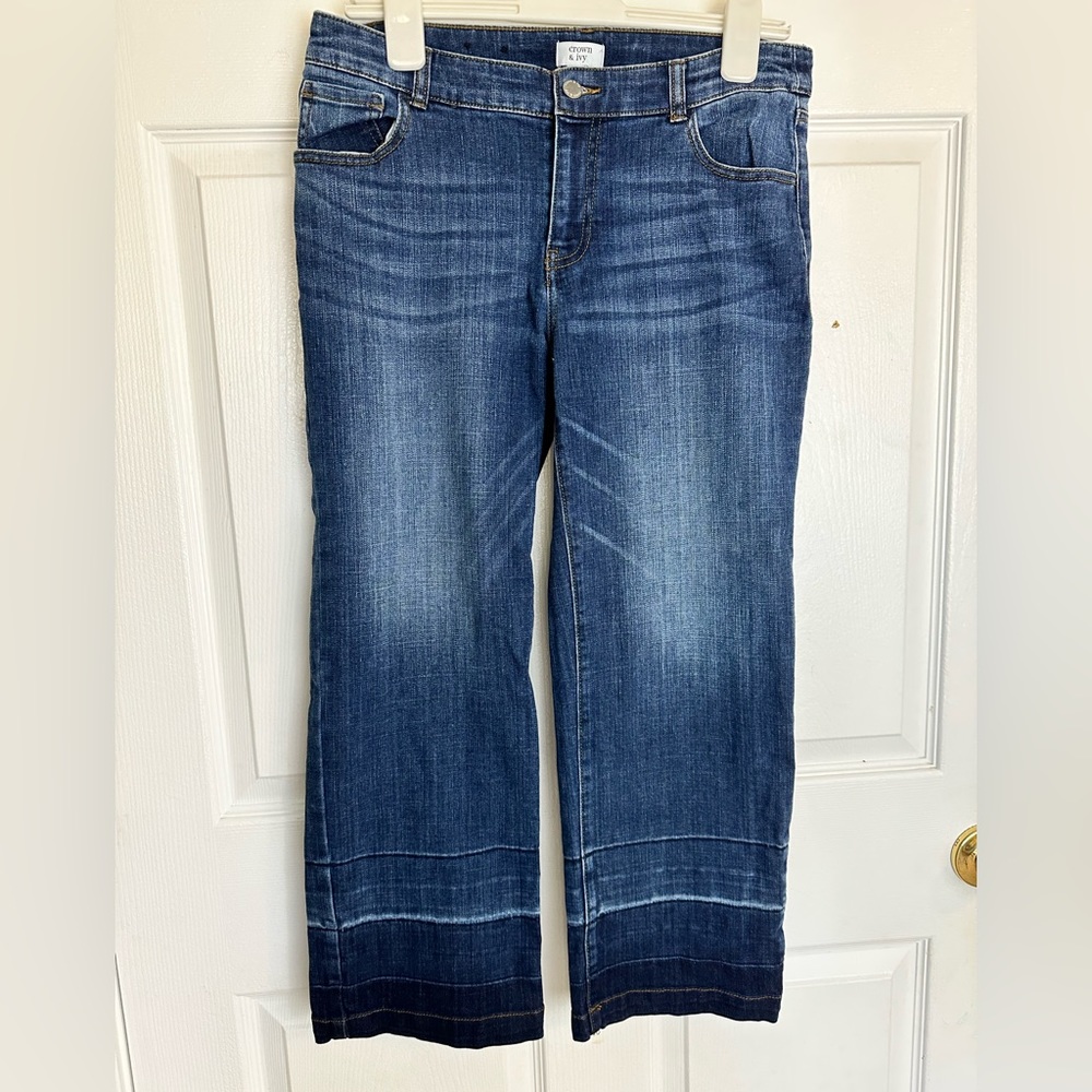 Crown & Ivy, size 8 jeans